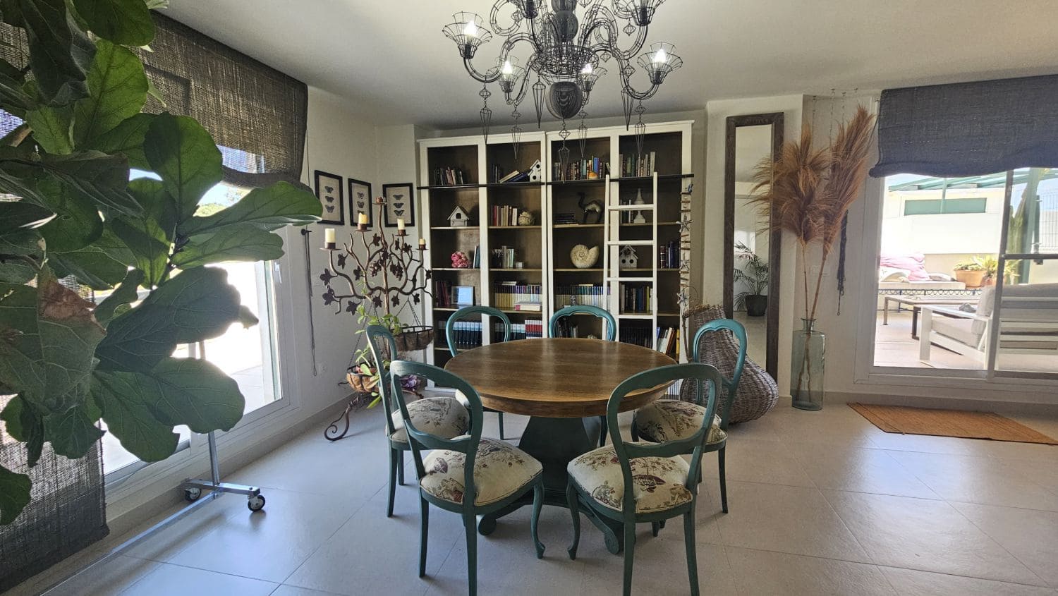 3 bedroom Apartment for rent in Sotogrande with pool - € 3,800 (Ref: 9957586)