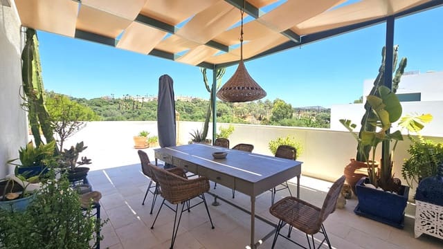 3 bedroom Apartment for rent in Sotogrande, San Roque with pool - € 3,800 (Ref: 9957586)