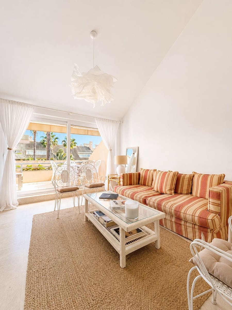 2 bedroom Apartment for rent in Sotogrande - € 12,000 (Ref: 9964864)