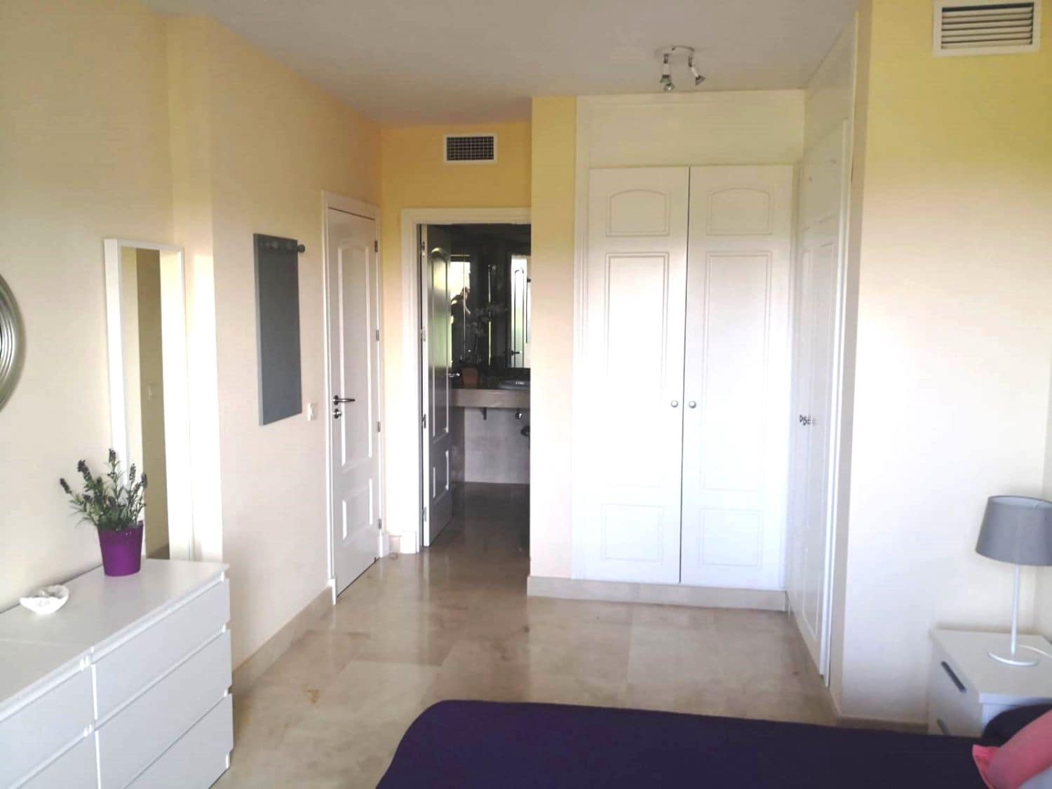2 bedroom Apartment for rent in La Alcaidesa with garage - € 1,500 (Ref: 9972961)