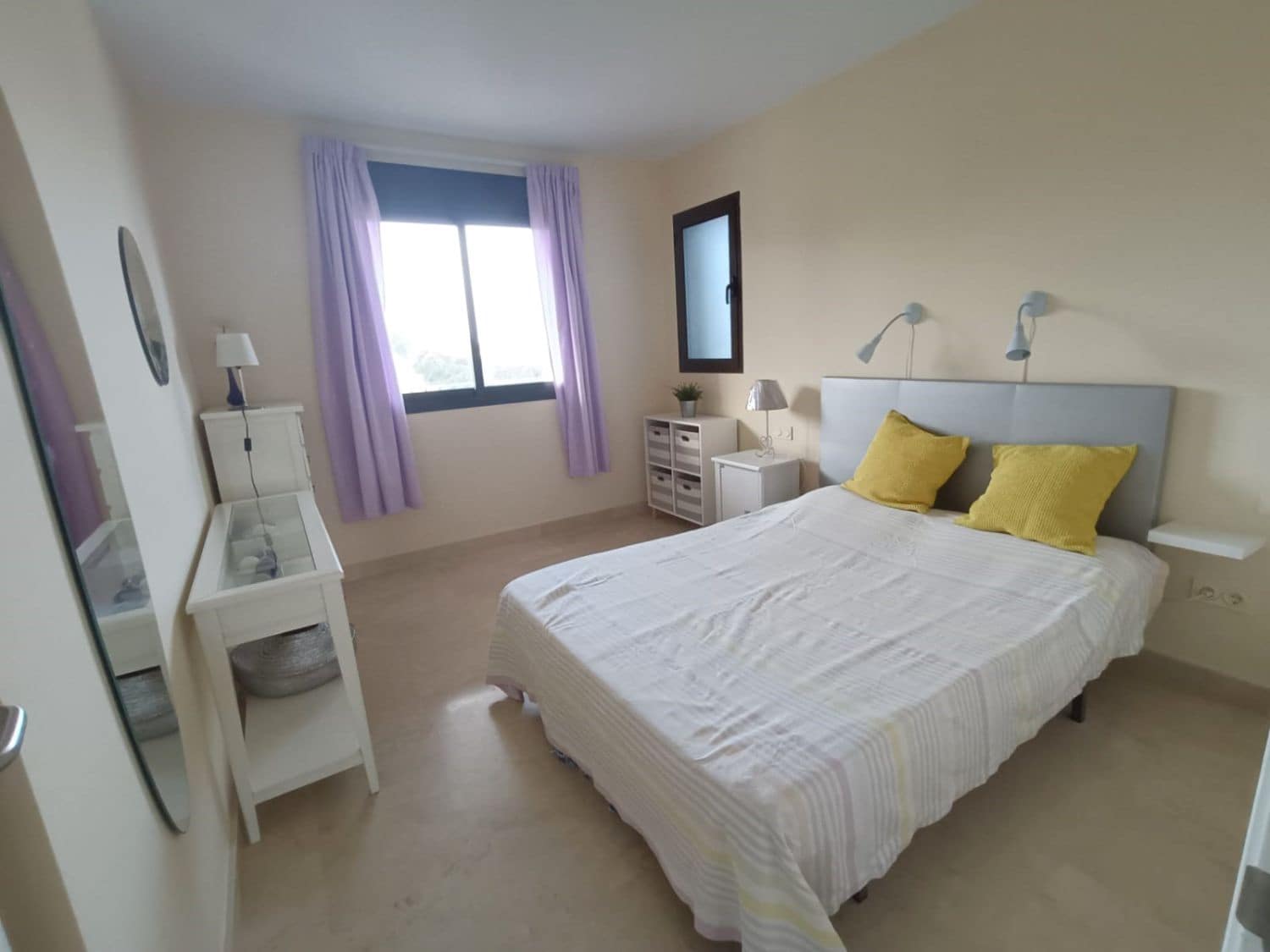 Appartement de 2 chambres à louer à La Alcaidesa avec garage - 1 500 € (Ref: 9972961)