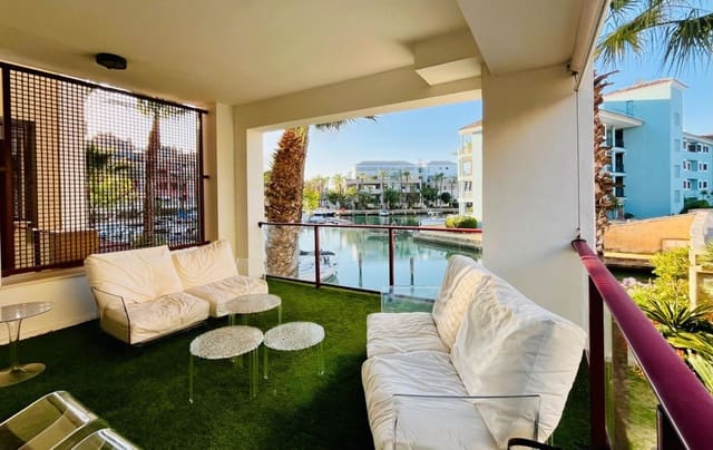 2 soverom Leilighet til leie i Sotogrande, San Roque med svømmebasseng garasje - € 2 200 (Ref: 9978459)
