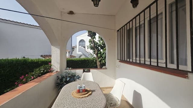 2 soveværelse Lejlighed til leje i Torreguadiaro, San Roque med swimmingpool - € 1.300 (Ref: 9984512)