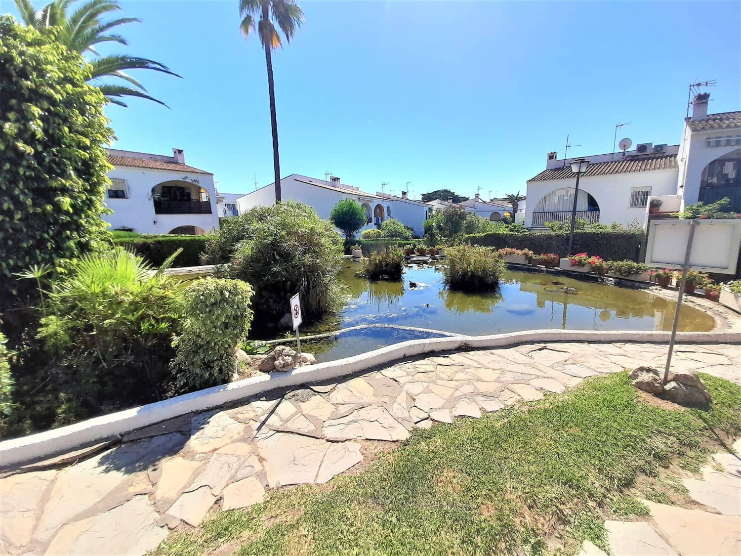 2 soveværelse Lejlighed til leje i Torreguadiaro med swimmingpool - € 1.300 (Ref: 9984512)
