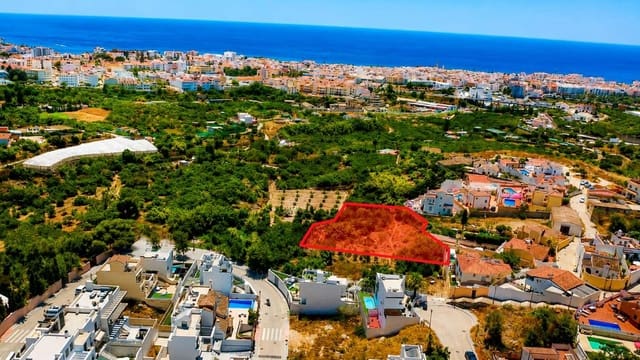 Działka budowlana na sprzedaż w Avda Pescia - Ctra de Frigiliana, Nerja - 70 000 € (Ref: 10004758)