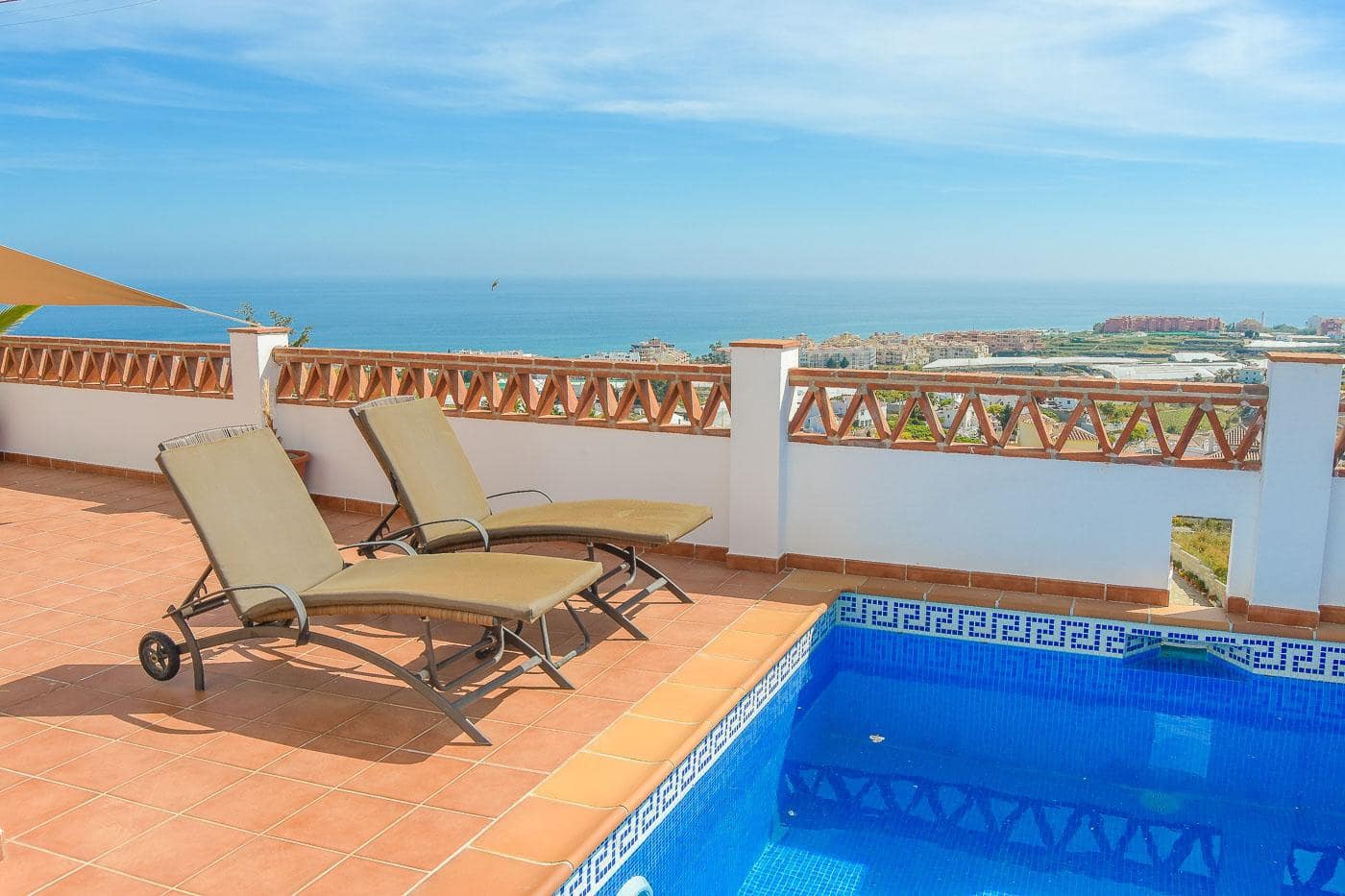 Willa do wynajęcia w Torrox Park z basenem garażem - 1 550 € (Ref: 10062937)