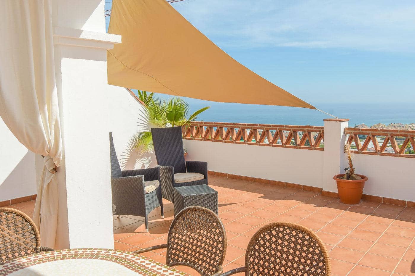 Willa do wynajęcia w Torrox Park z basenem garażem - 1 550 € (Ref: 10062937)