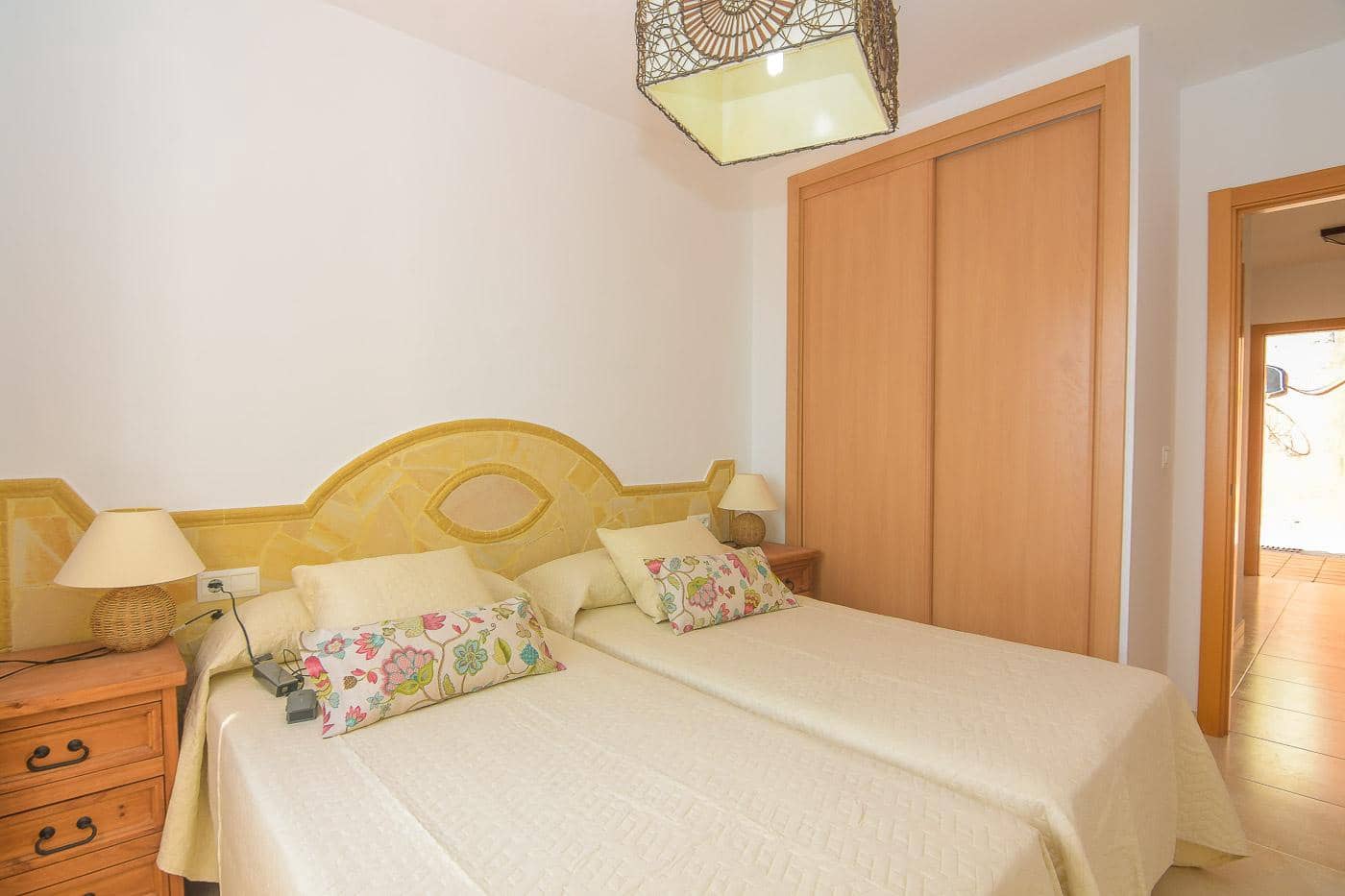 Willa do wynajęcia w Torrox Park z basenem garażem - 1 550 € (Ref: 10062937)