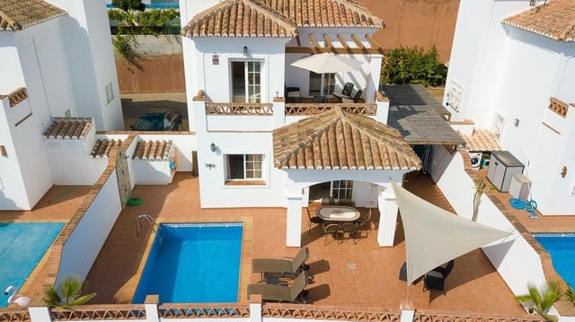 Villa da affittare in Torrox Park, Torrox con piscina garage - 1.550 € (Rif: 10062937)