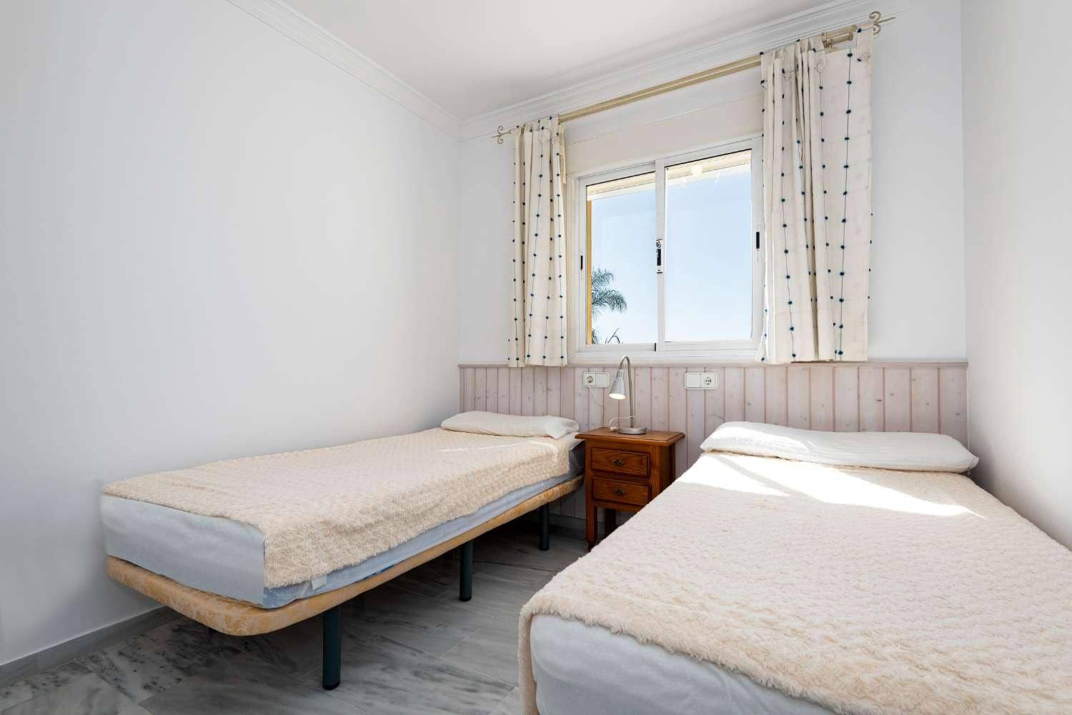 2 soverom Leilighet til salgs i Nerja med svømmebasseng garasje - € 405 000 (Ref: 10065209)