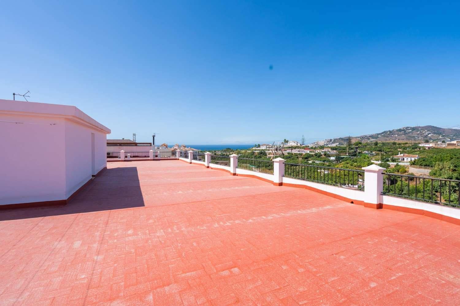 5 quarto Apartamento para venda em Nerja - 445 000 € (Ref: 10077181)