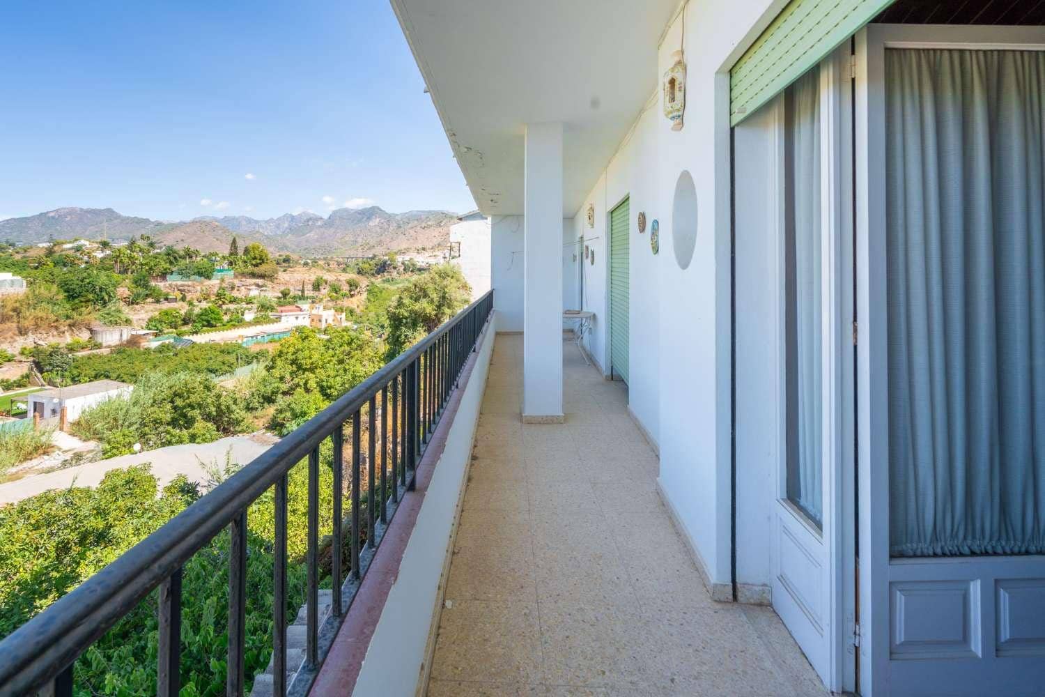 5 quarto Apartamento para venda em Nerja - 445 000 € (Ref: 10077181)