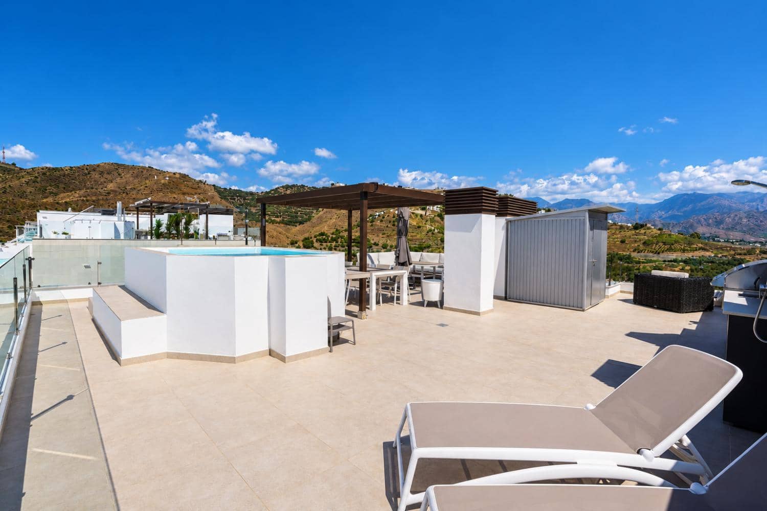 3 bedroom Apartment for sale in Nerja with pool - € 1,199,000 (Ref: 10101395)