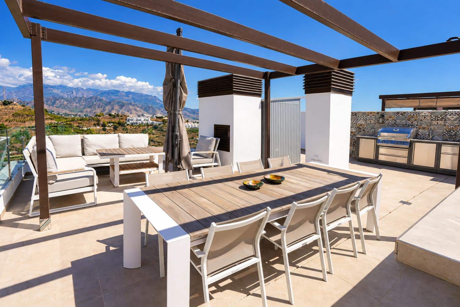 3 bedroom Apartment for sale in Nerja with pool - € 1,199,000 (Ref: 10101395)