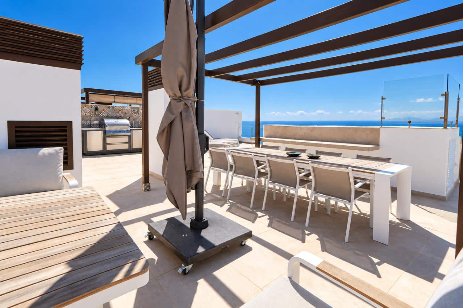 3 bedroom Apartment for sale in Nerja with pool - € 1,199,000 (Ref: 10101395)