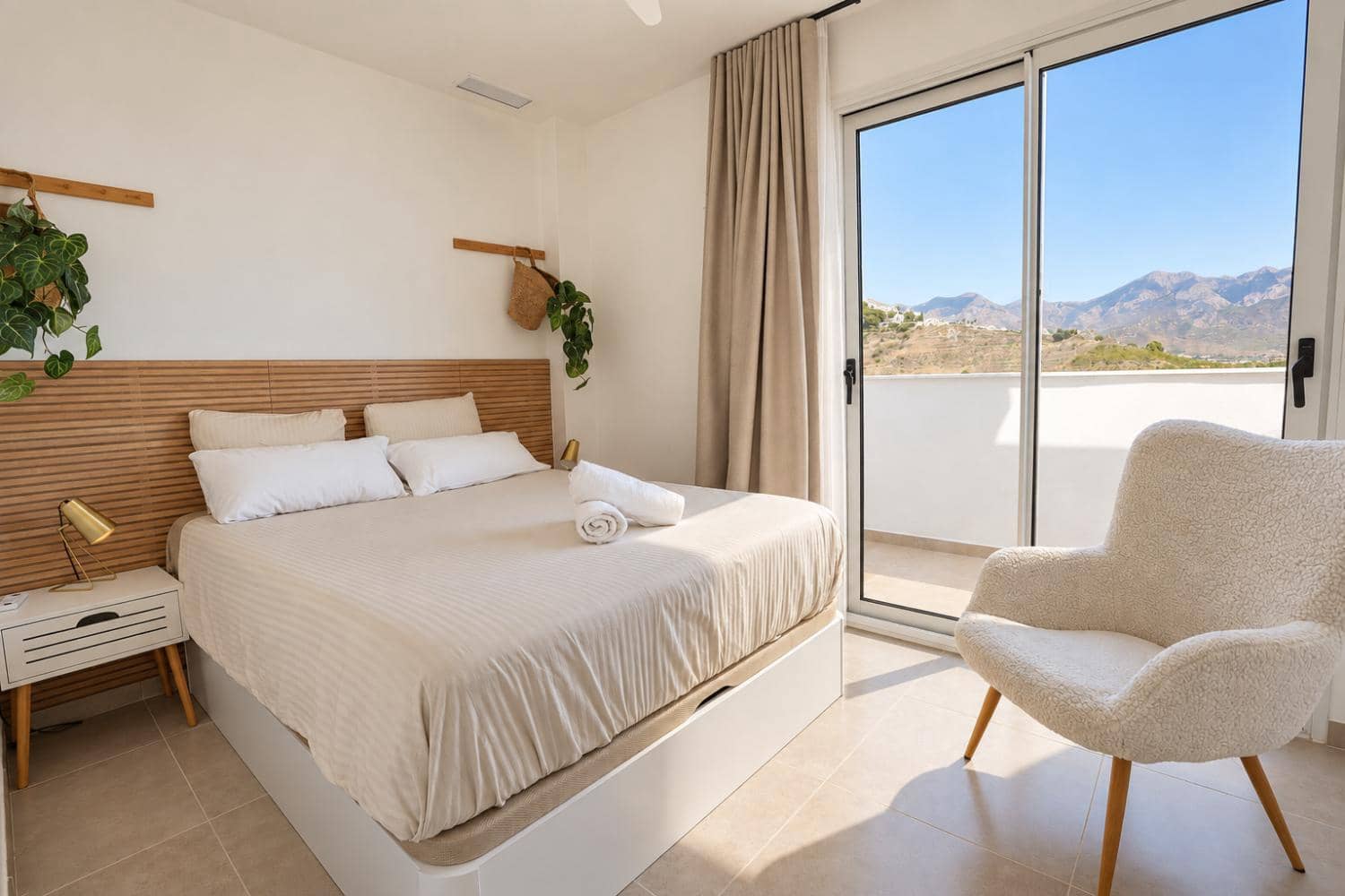 3 bedroom Apartment for sale in Nerja with pool - € 1,199,000 (Ref: 10101395)