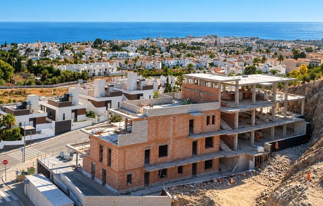 2 chambre Appartement à vendre à Nerja avec piscine garage - 460 000 € (Ref: 10145233)