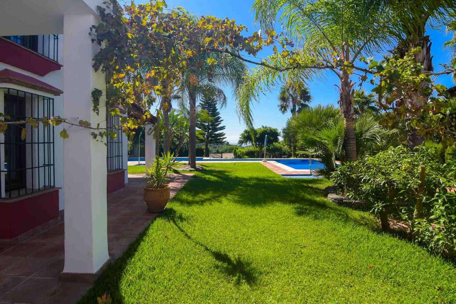 9 chambre Villa/Maison à vendre à Frigiliana avec piscine - 3 200 000 € (Ref: 6345592)