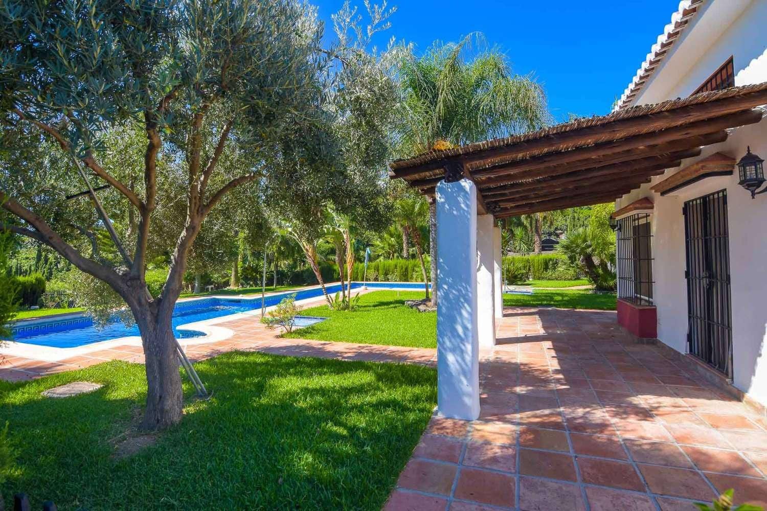 9 chambre Villa/Maison à vendre à Frigiliana avec piscine - 3 200 000 € (Ref: 6345592)