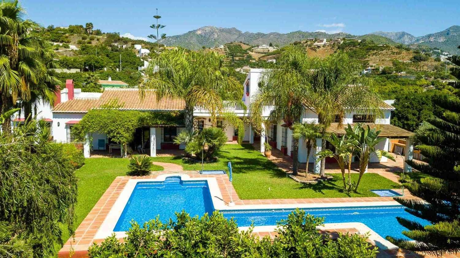 9 chambre Villa/Maison à vendre à Frigiliana avec piscine - 3 200 000 € (Ref: 6345592)