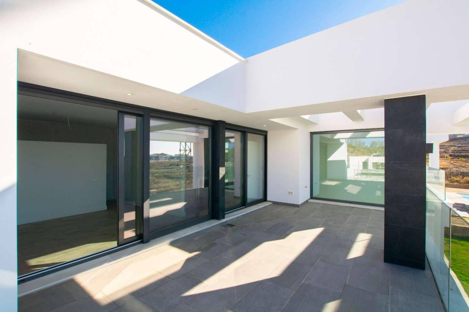 4 slaapkamer Villa te koop in Malaga stad met zwembad - € 1.425.000 (Ref: 7973265)