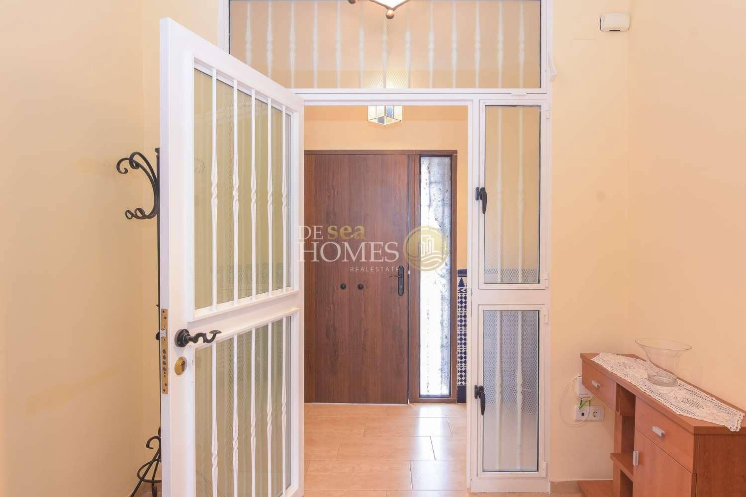 3 soverom Villa til salgs i Maro med svømmebasseng - € 371 000 (Ref: 8318758)