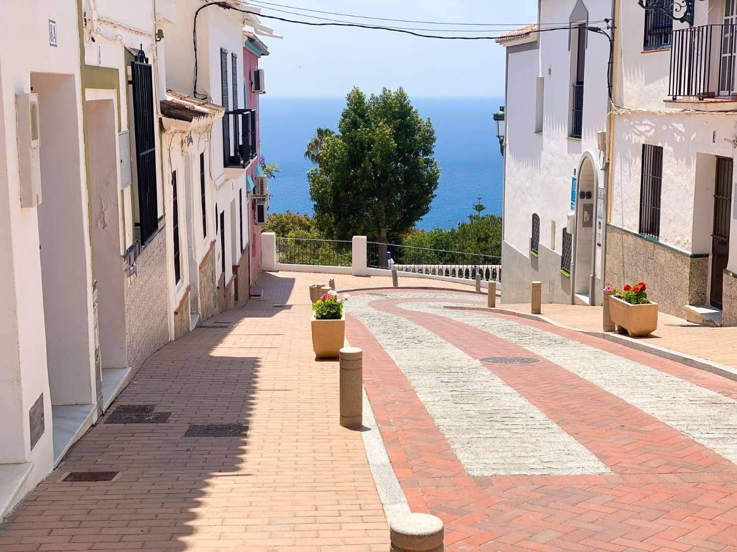 3 soverom Villa til salgs i Maro med svømmebasseng - € 371 000 (Ref: 8318758)