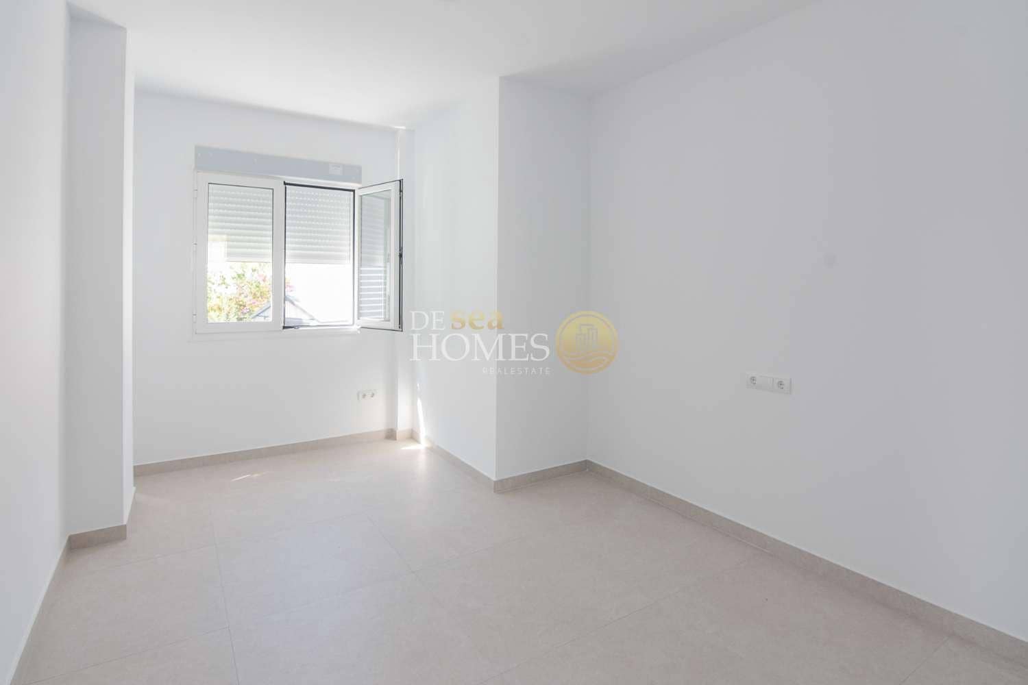 4 slaapkamer Villa te koop in Nerja met zwembad garage - € 865.000 (Ref: 8560035)