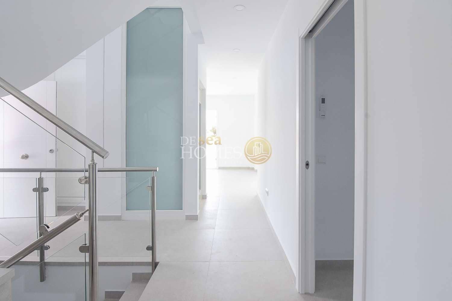 4 slaapkamer Villa te koop in Nerja met zwembad garage - € 865.000 (Ref: 8560035)