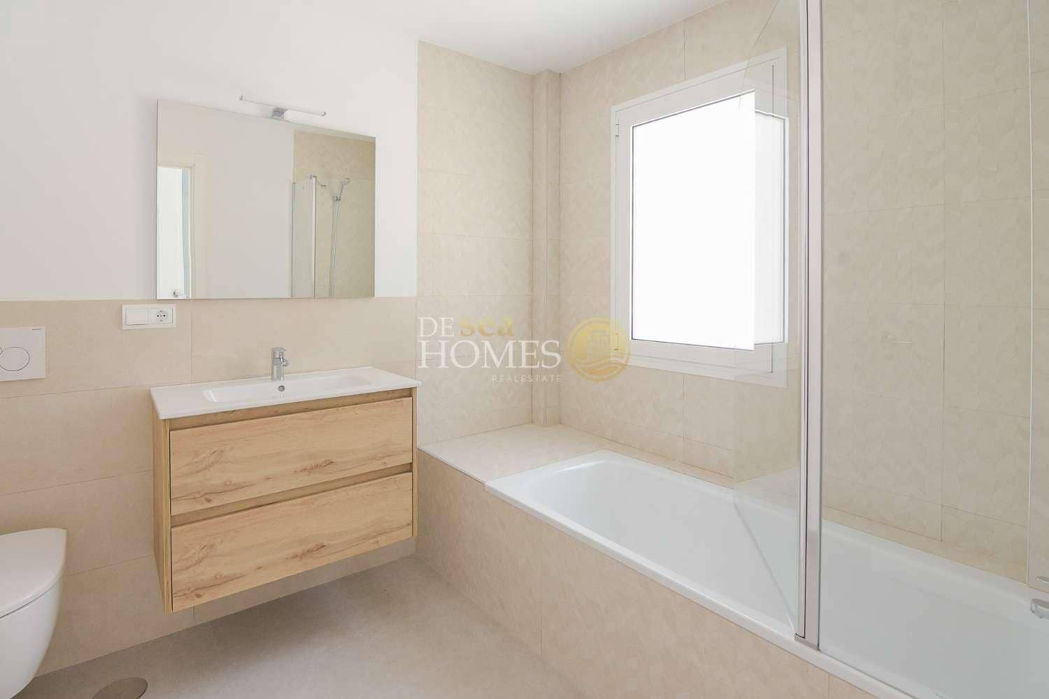 4 slaapkamer Villa te koop in Nerja met zwembad garage - € 865.000 (Ref: 8560035)