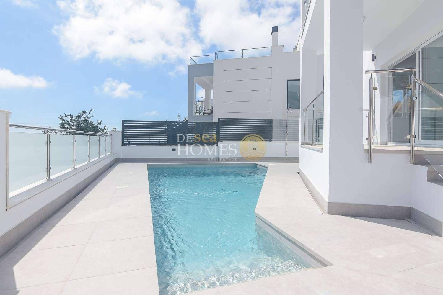 4 slaapkamer Villa te koop in Nerja met zwembad garage - € 865.000 (Ref: 8560035)