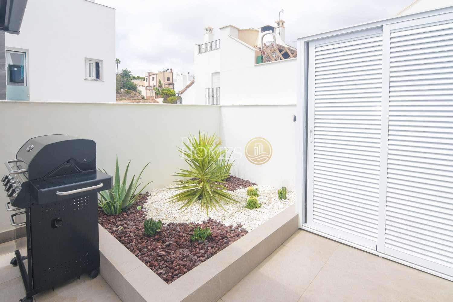 3 soveværelse Villa til leje i Nerja med swimmingpool - € 2.400 (Ref: 8588976)