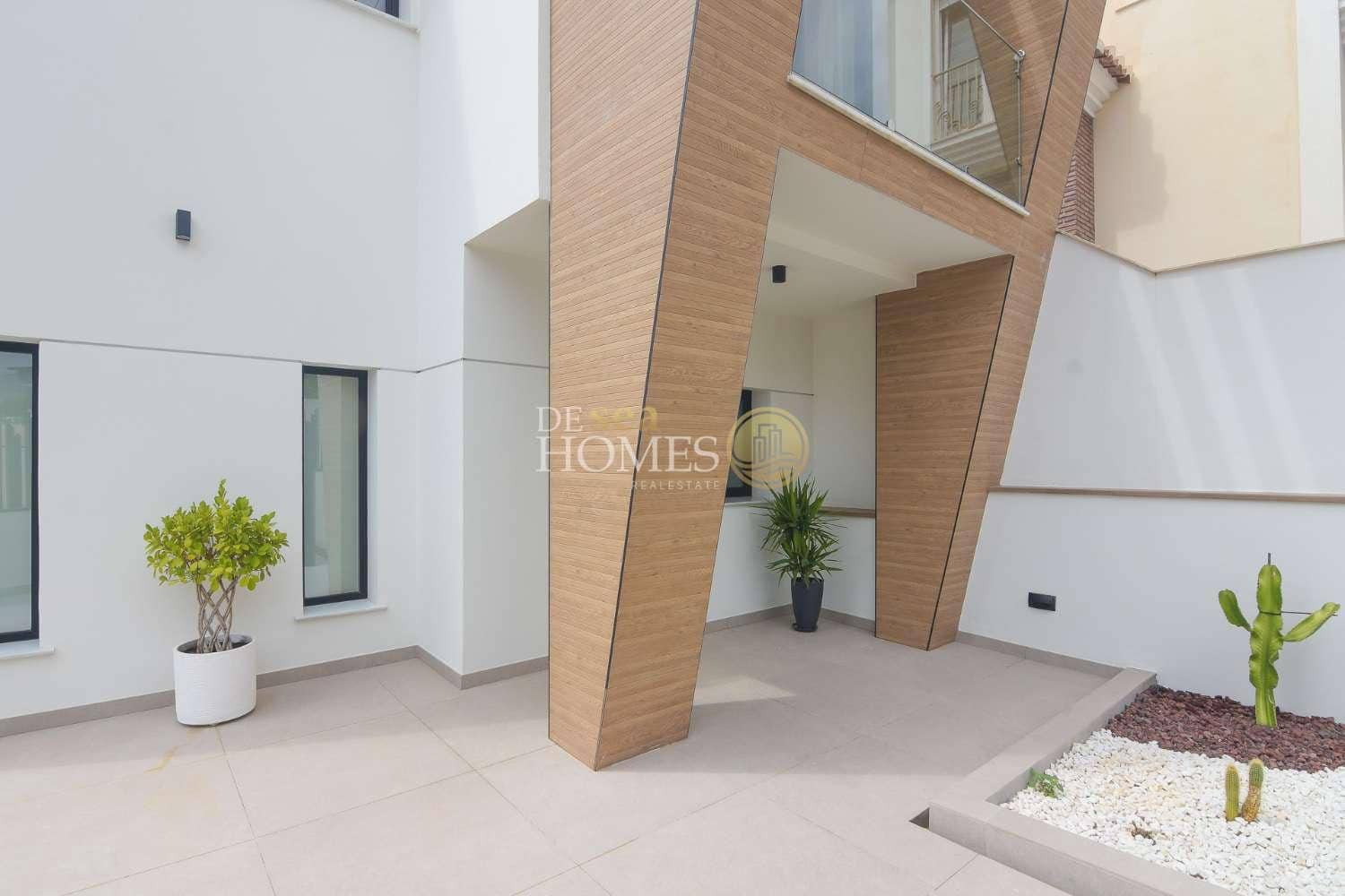 3 soveværelse Villa til leje i Nerja med swimmingpool - € 2.400 (Ref: 8588976)