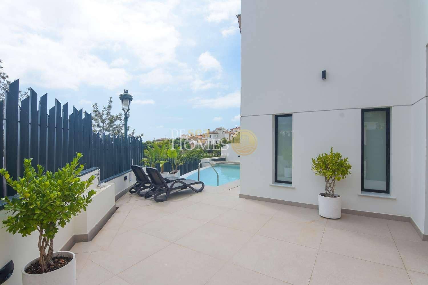 3 soveværelse Villa til leje i Nerja med swimmingpool - € 2.400 (Ref: 8588976)