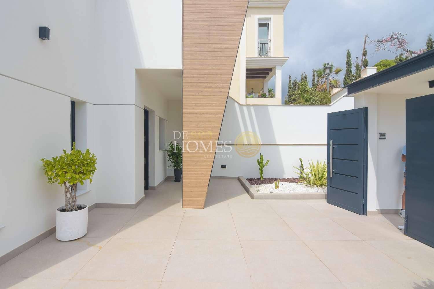 3 soveværelse Villa til leje i Nerja med swimmingpool - € 2.400 (Ref: 8588976)