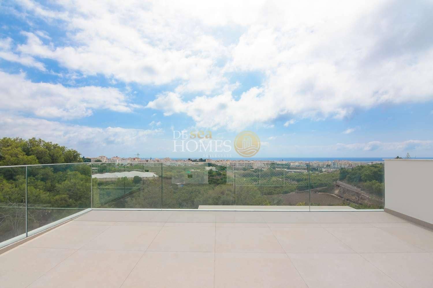 3 soveværelse Villa til leje i Nerja med swimmingpool - € 2.400 (Ref: 8588976)