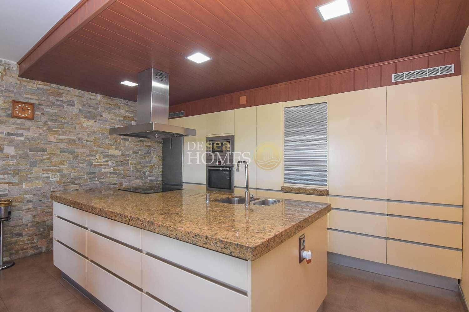 3 sypialnia Mieszkanie na sprzedaż w Torrox-Costa z basenem - 850 000 € (Ref: 8599663)