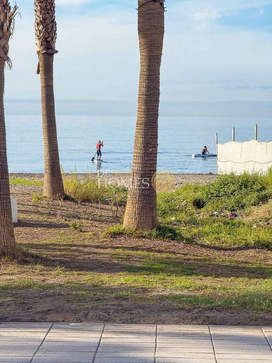 3 sypialnia Mieszkanie na sprzedaż w Torrox-Costa z basenem - 850 000 € (Ref: 8599663)