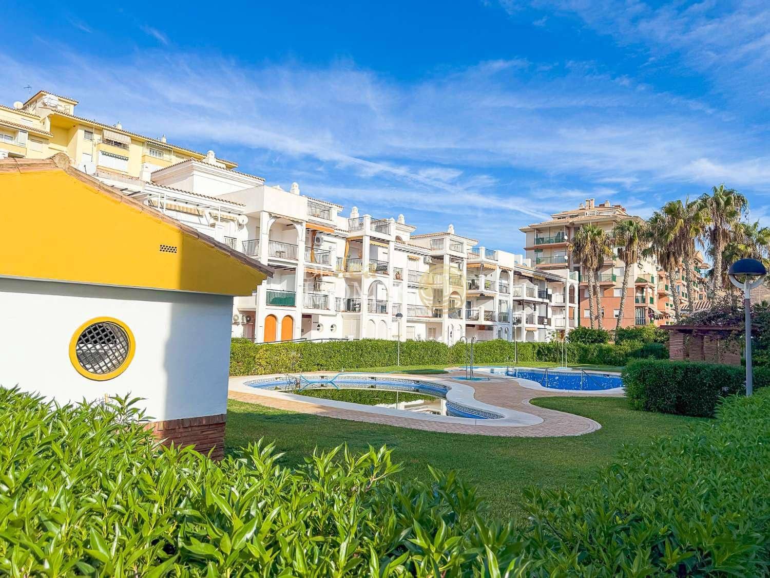 3 sypialnia Mieszkanie na sprzedaż w Torrox-Costa z basenem - 850 000 € (Ref: 8599663)