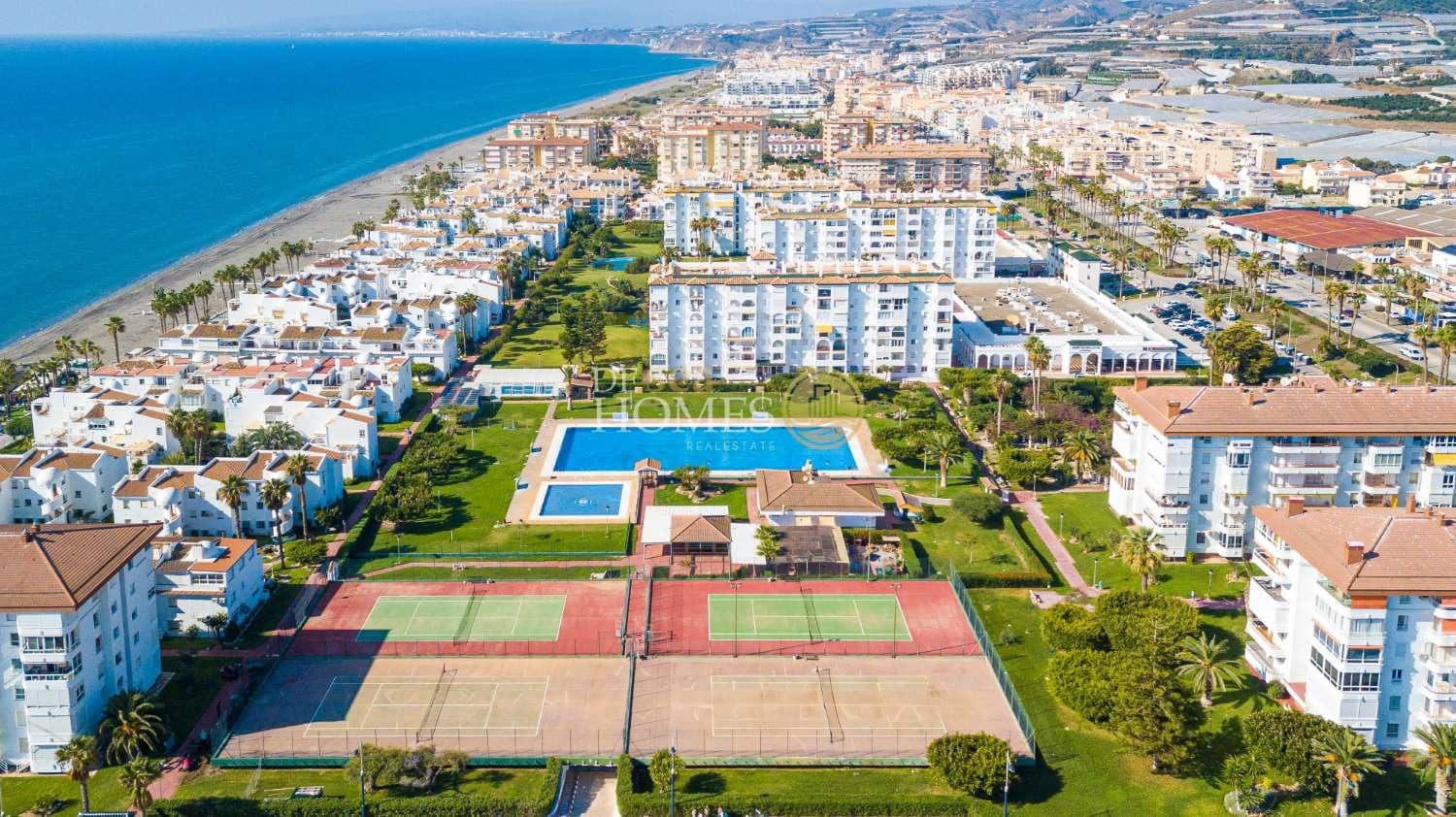 3 sypialnia Mieszkanie na sprzedaż w Torrox-Costa z basenem - 850 000 € (Ref: 8599663)