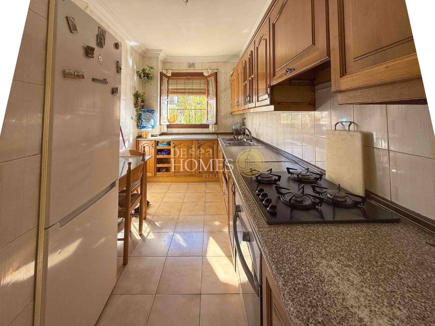 4 soveværelse Erhverv til salg i Nerja - € 985.000 (Ref: 8670340)