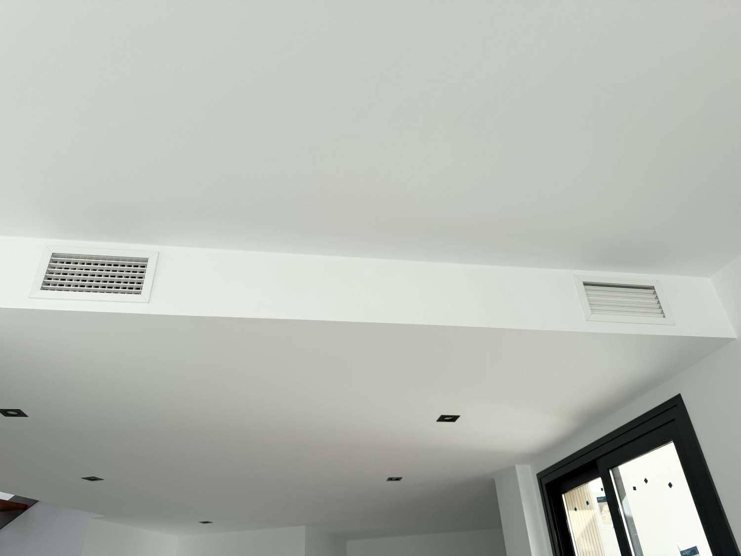 3 bedroom Villa for sale in Nerja with pool garage - € 720,000 (Ref: 8672190)