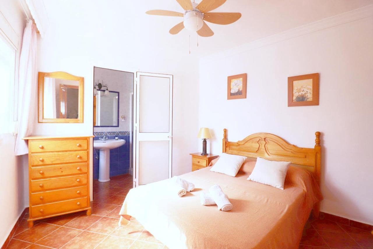 3 soveværelse Villa til salg i Nerja med swimmingpool garage - € 399.000 (Ref: 8770589)