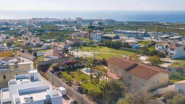 4 camera da letto Villa in vendita in Avda Pescia - Ctra de Frigiliana, Nerja con piscina - 750.000 € (Rif: 8792264)