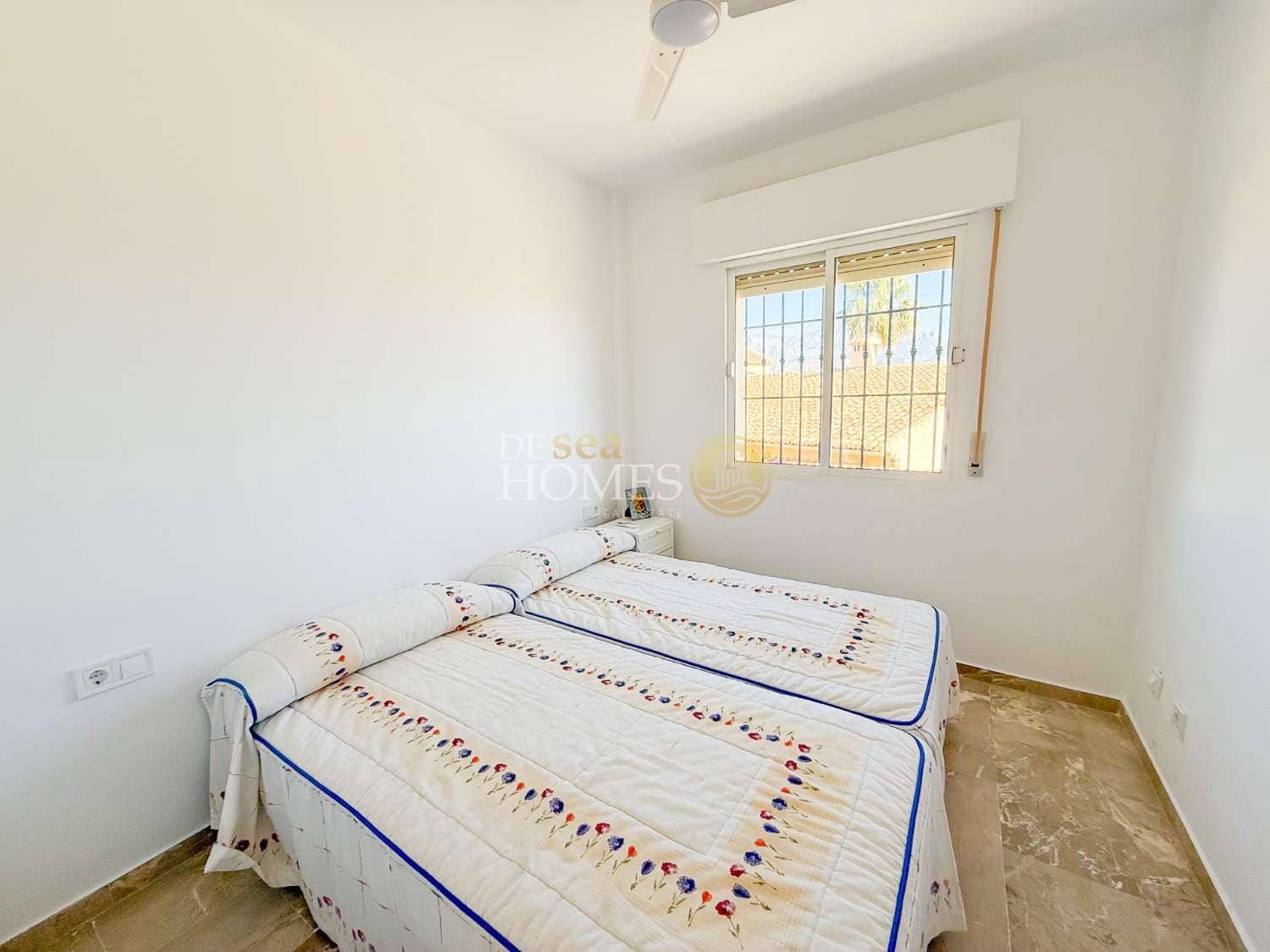 2 bedroom Apartment for sale in Nerja with garage - € 339,000 (Ref: 8802148)