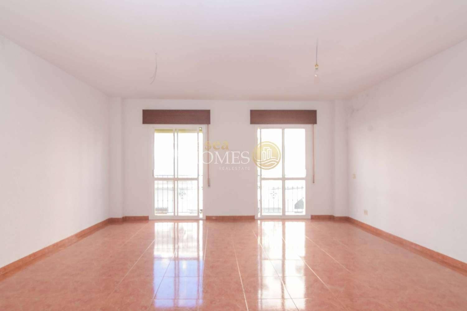 3 slaapkamer Huis te koop in Nerja - € 629.000 (Ref: 8825136)