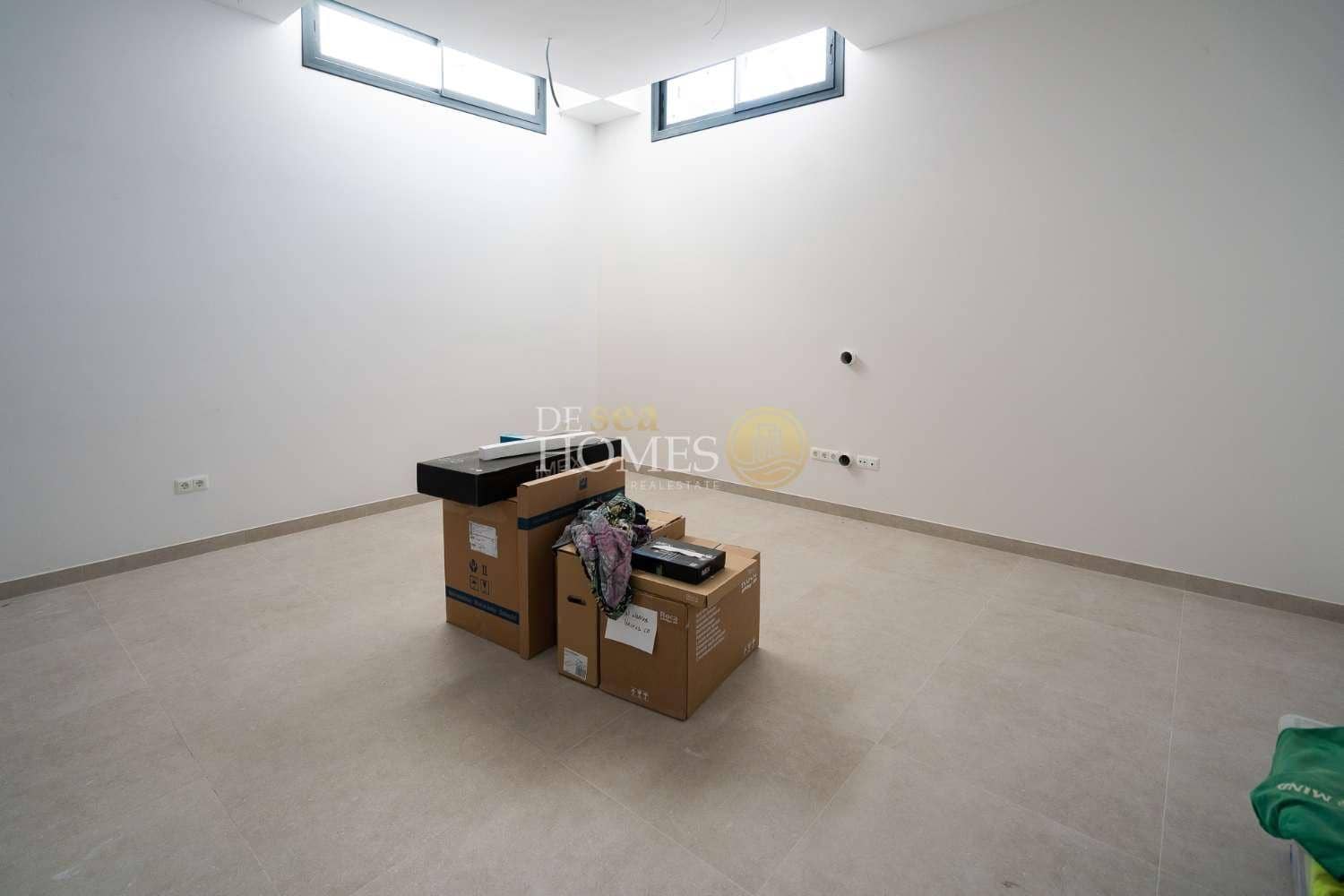 3 slaapkamer Villa te koop in Nerja met zwembad - € 775.000 (Ref: 8896869)