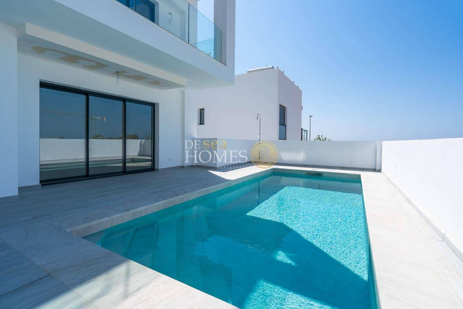 3 slaapkamer Villa te koop in Nerja met zwembad - € 775.000 (Ref: 8896869)