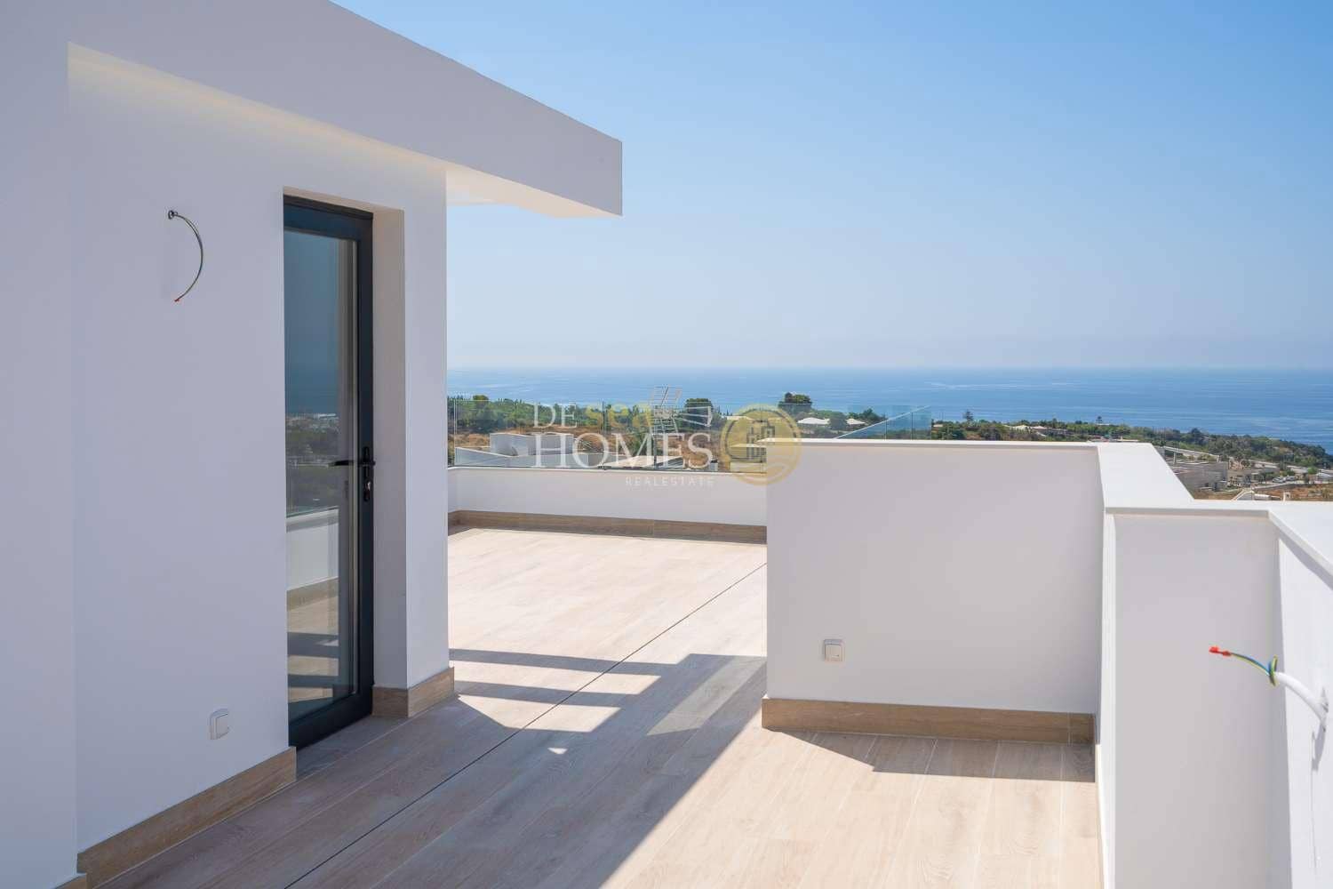 3 slaapkamer Villa te koop in Nerja met zwembad - € 775.000 (Ref: 8896869)