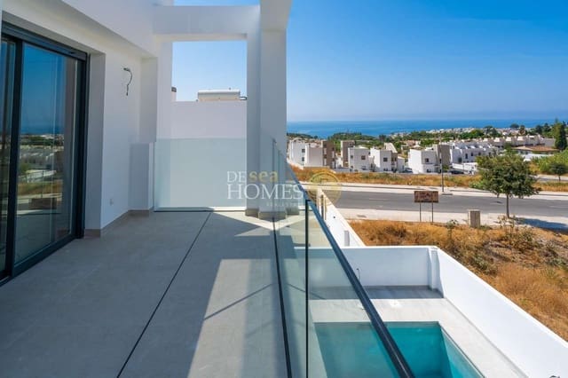 3 soveværelse Villa til salg i Avda Pescia - Ctra de Frigiliana, Nerja med swimmingpool - € 775.000 (Ref: 8896869)